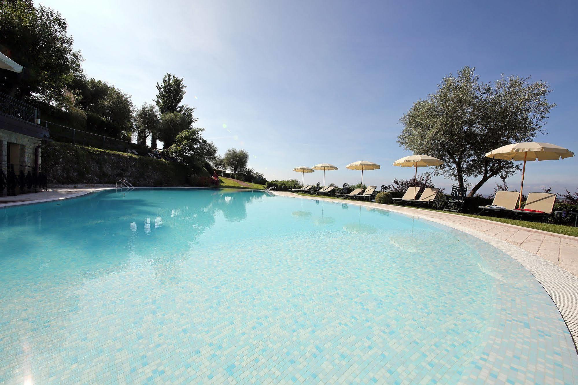 Appartamenti Borgo Gardone Riviera Ngoại thất bức ảnh